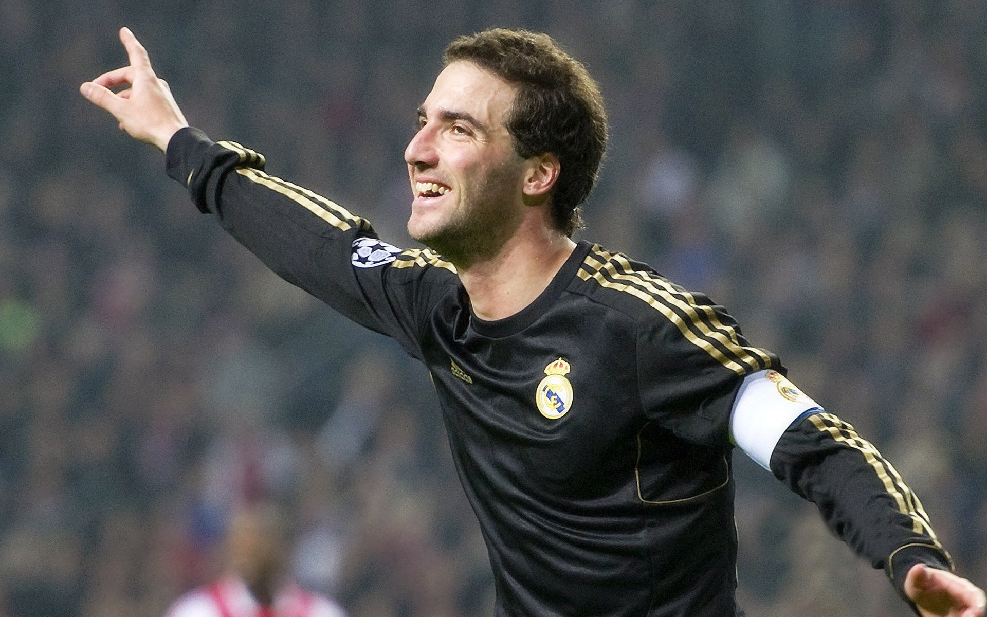 开云体育视频直播-英超:热刺4-1大胜沃特福德,孙兴慜两次助攻,热刺1-0沃特福德升榜首 孙兴慜建功